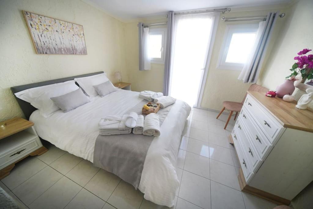 Argo Downtown Apartment Kálymnos Esterno foto